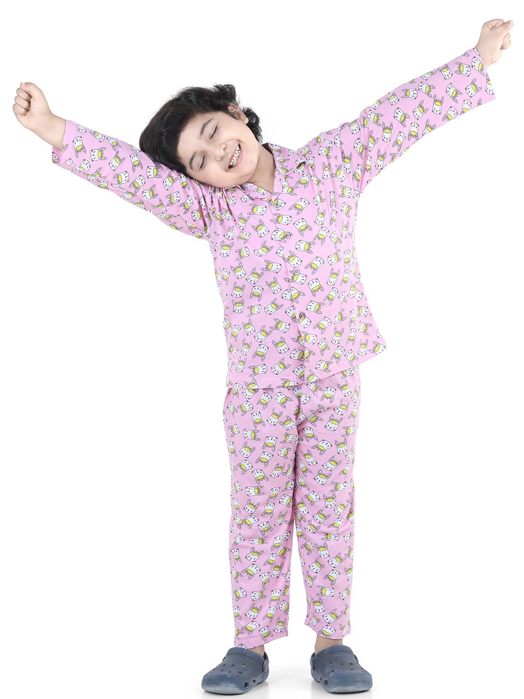 

Aj DEZInES Boys Pink & White Printed Night suit