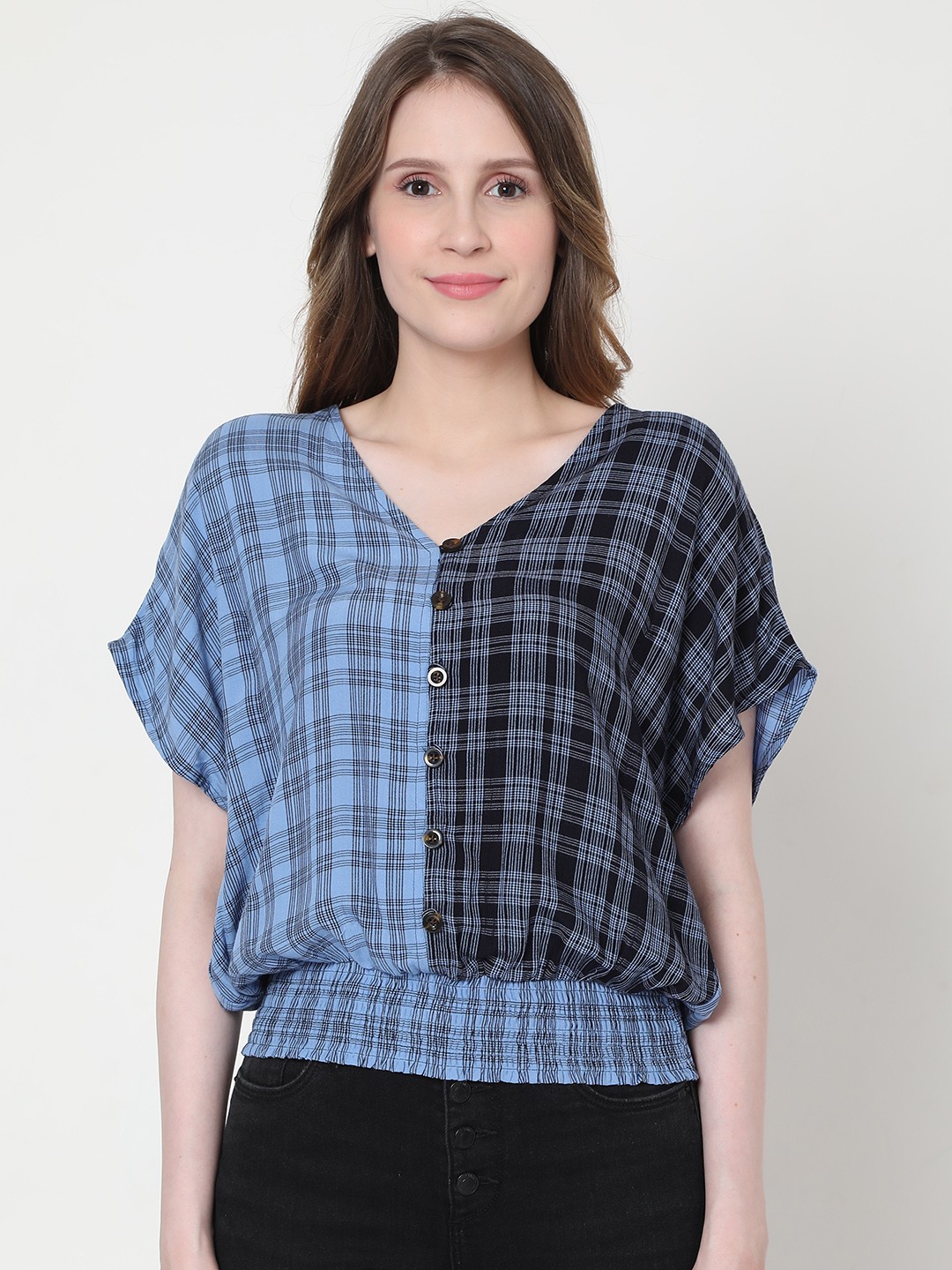 

Vero Moda Blue & Black Checked Extended Sleeves Top