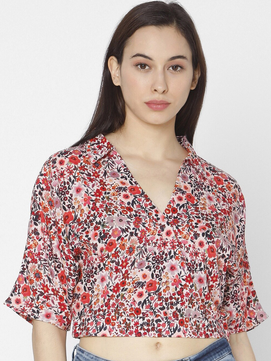 

SPYKAR Pink Floral Regular Crop Top