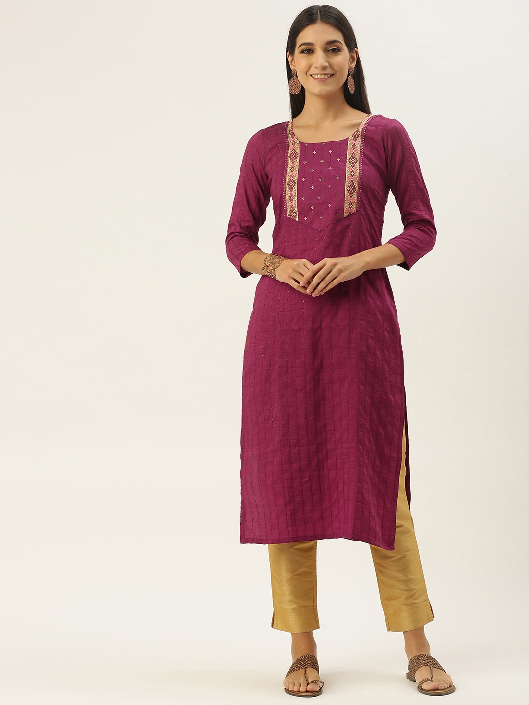 

SheWill Women Magenta Geometric Yoke Design Chanderi Silk Chanderi Silk Kurta