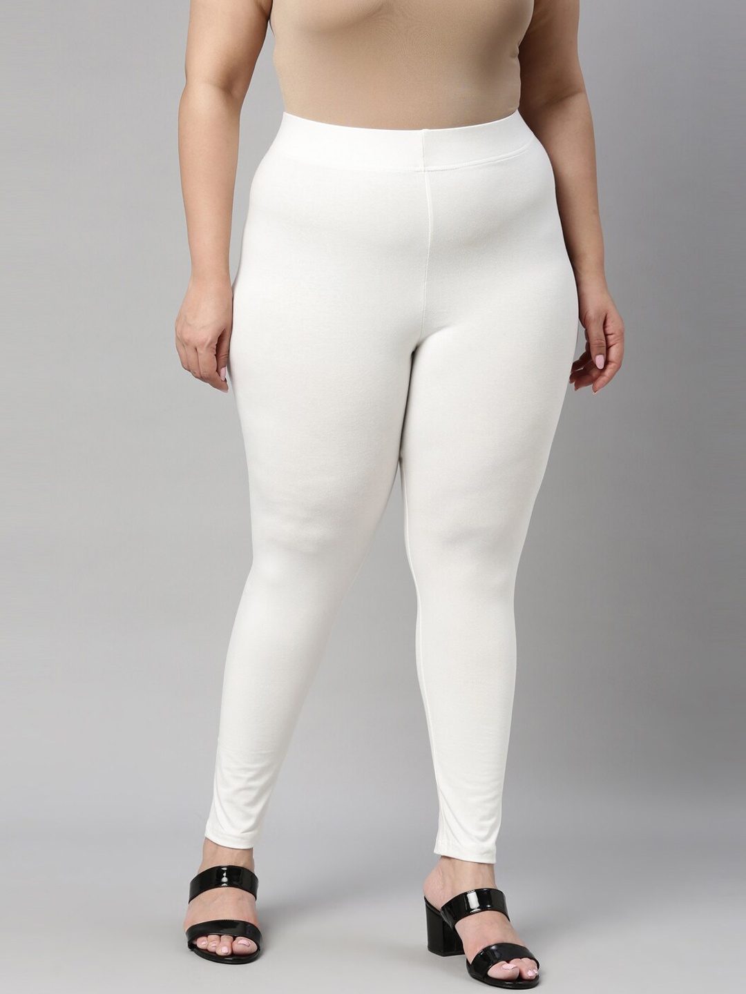 

Go Colors Women Off-White Solid Cotton Ankle-Length Leggings