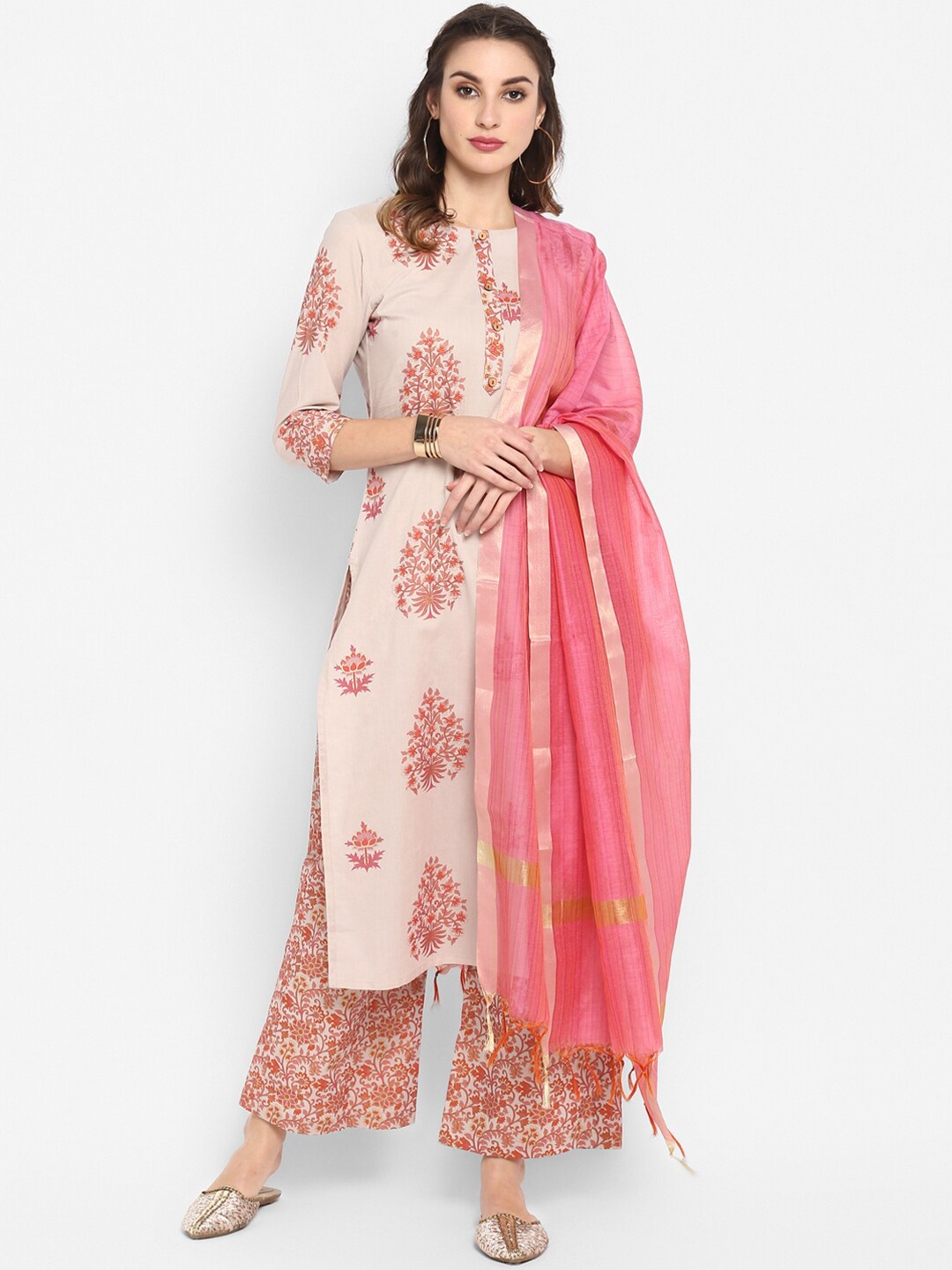 

Janasya Women Beige & Pink Floral Printed Regular Pure Cotton Kurta Set With Dupatta