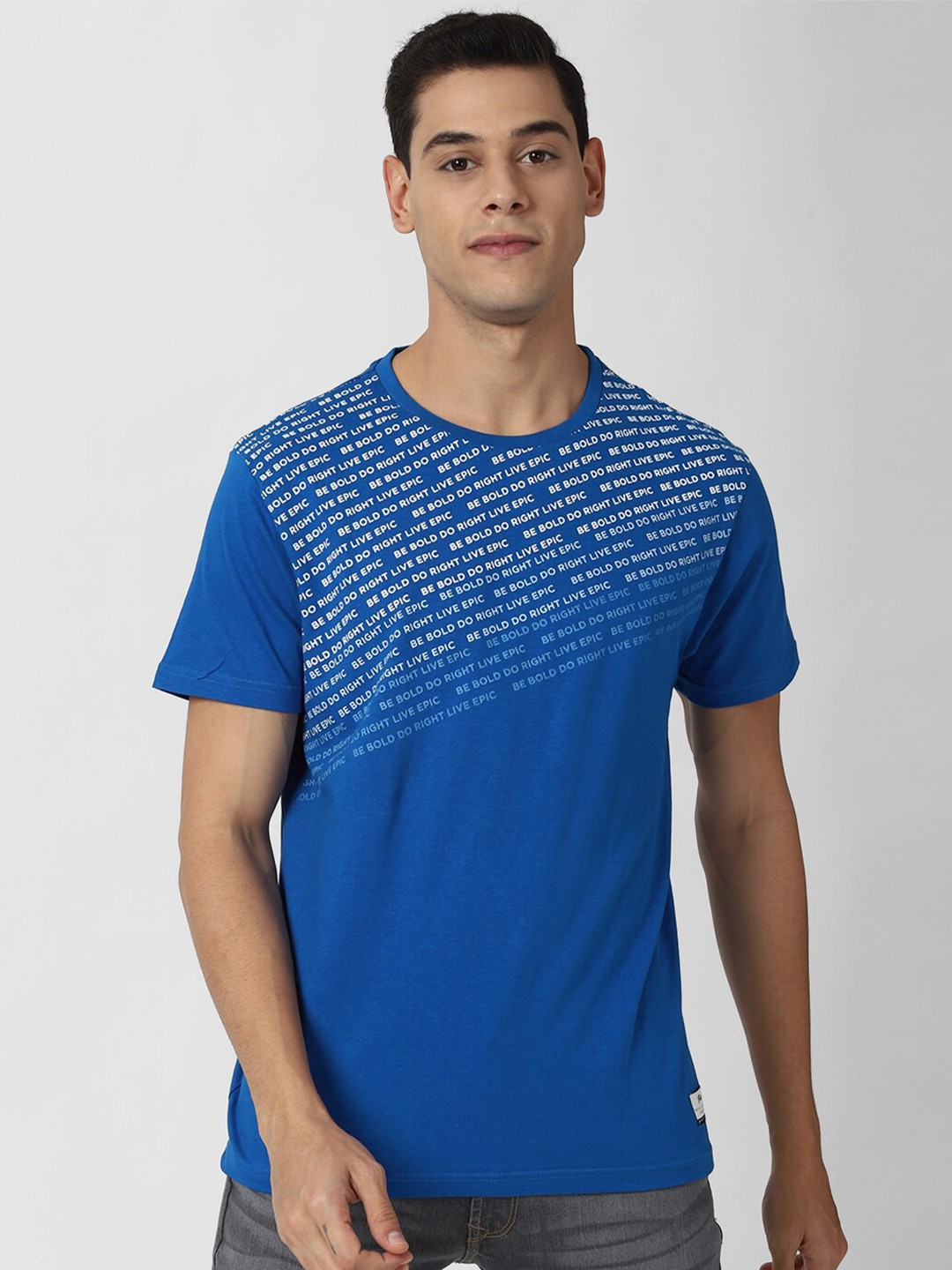 

Peter England Casuals Men Blue Typography Printed Slim Fit T-shirt
