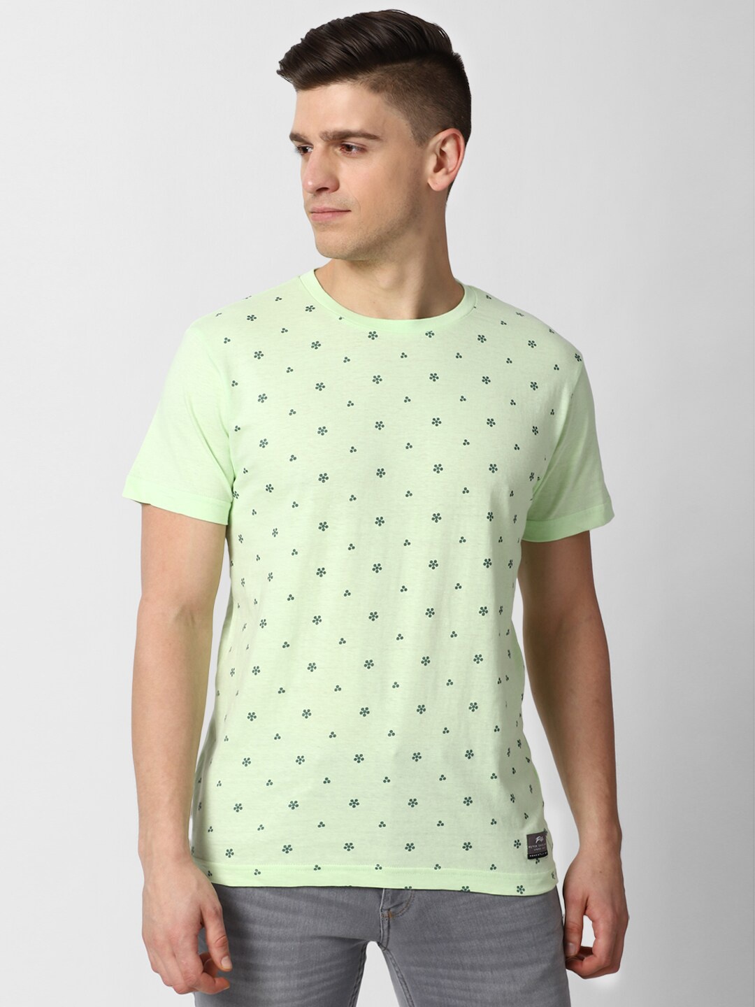 

Peter England Casuals Men Green Printed Slim Fit T-shirt