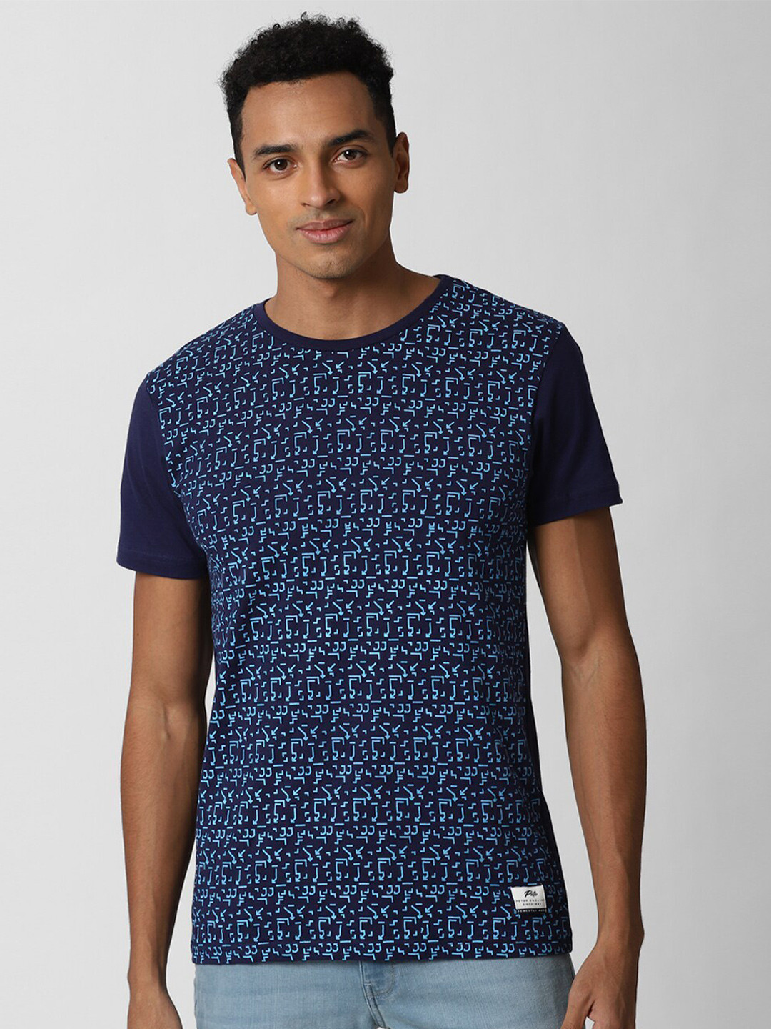 

Peter England Casuals Men Navy Blue Printed Pure Cotton Slim Fit Pure Cotton T-shirt