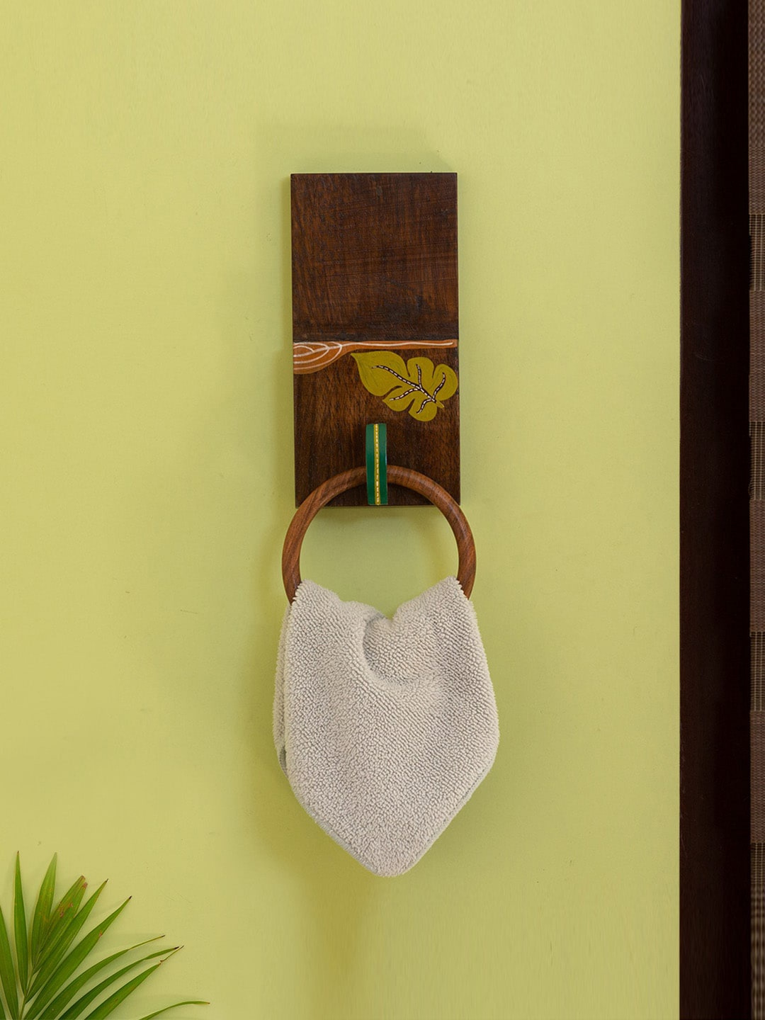 

ExclusiveLane Brown & Green Hand-Painted Sheesham Wooden Towel Ring Holder