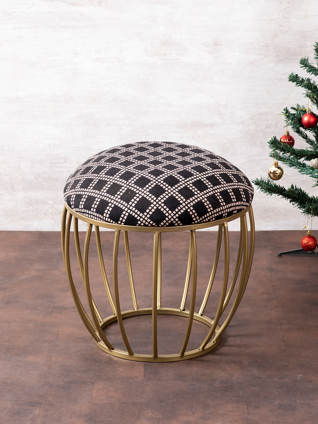 

nestroots Black Round Shape Matallic Cage Pouffe Ottoman