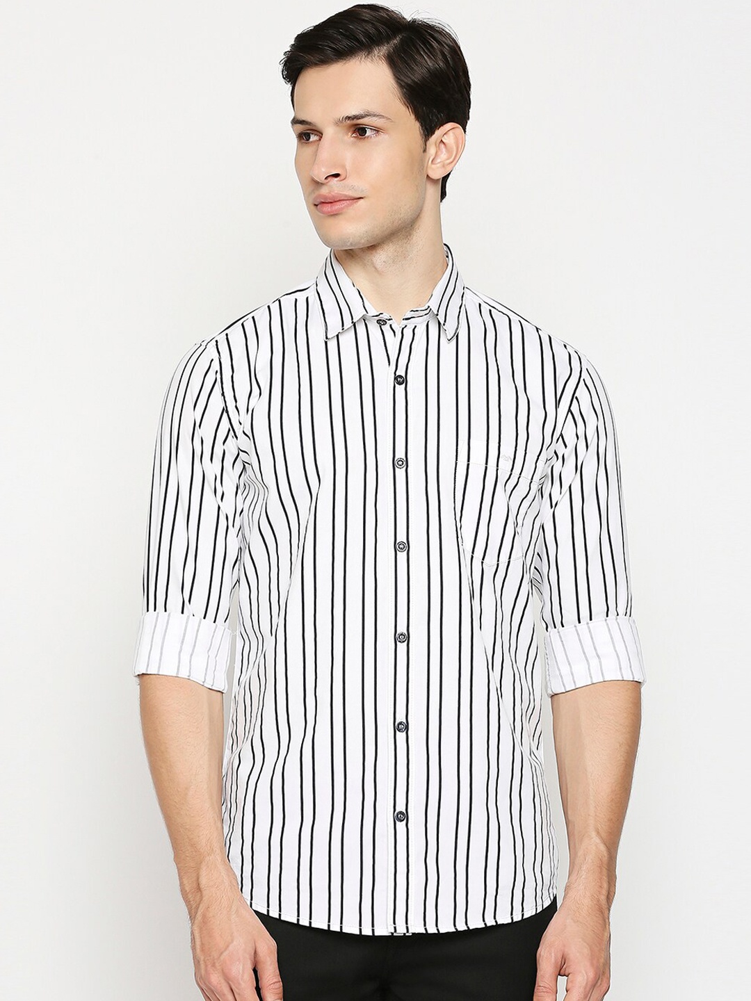 

Mufti Men White Slim Fit Opaque Striped Casual Shirt