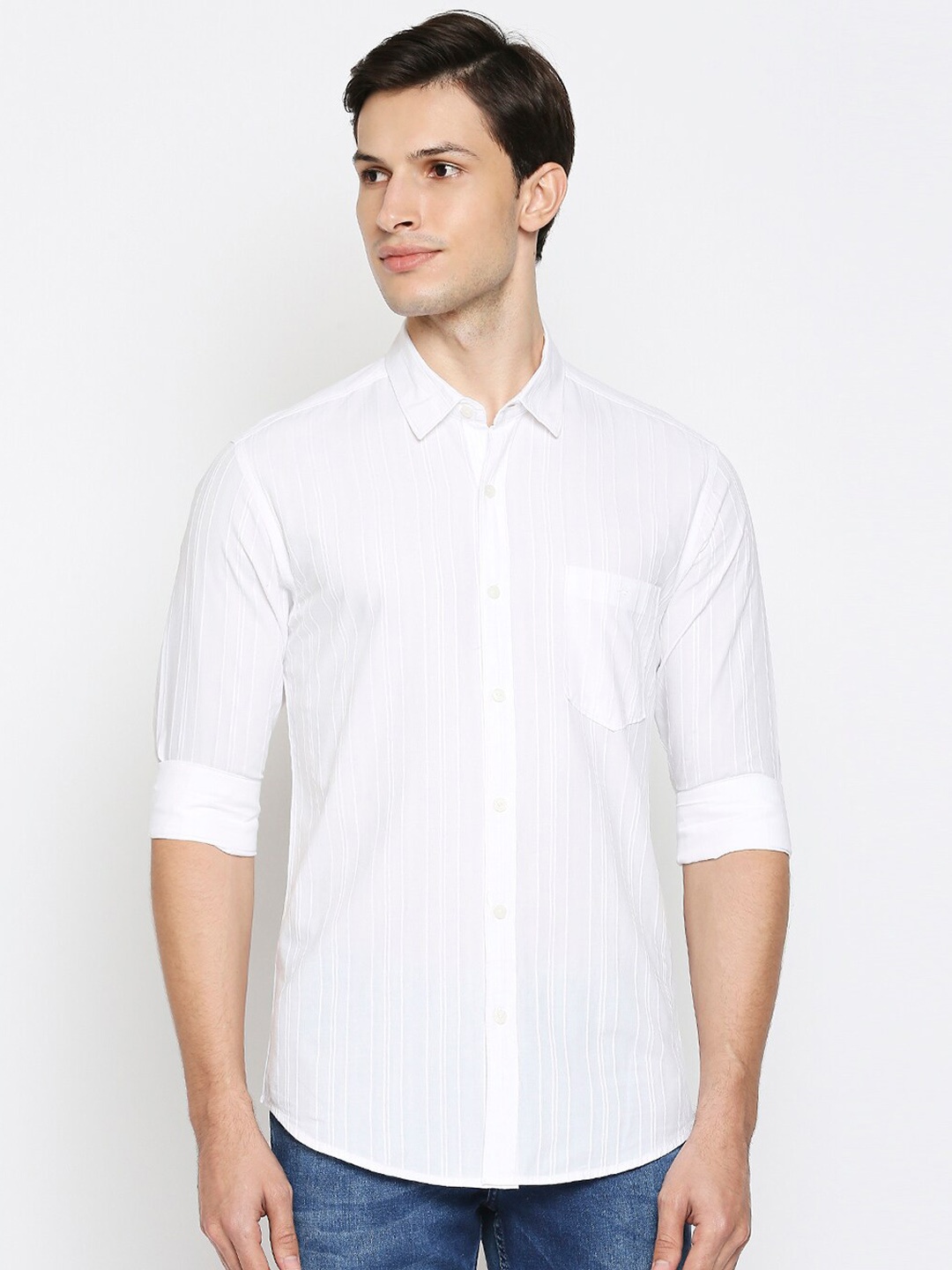 

Mufti Men White Slim Fit Opaque Striped Casual Shirt