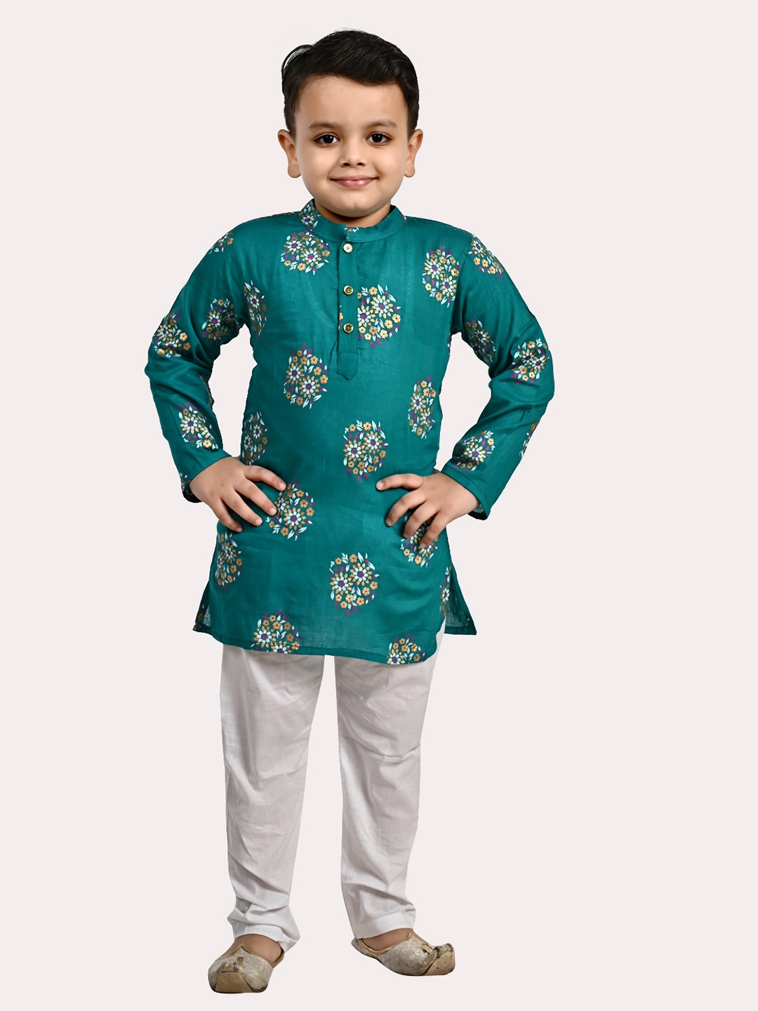 

Superminis Boys Pure Cotton Gold Foil Printed Teal & White Kurta Pyjama Set