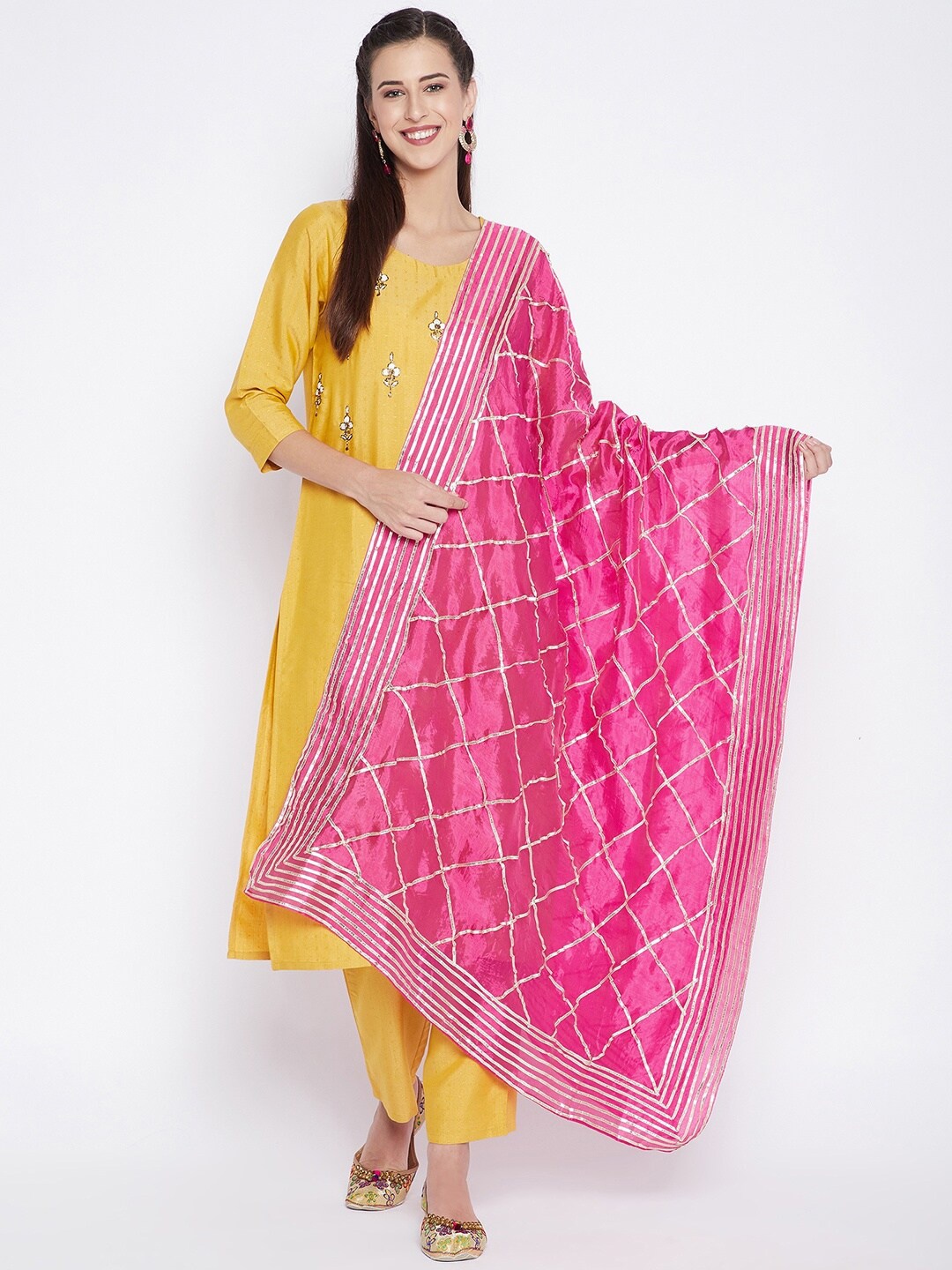

Clora Creation Magenta & Gold-Toned Embroidered Dupatta with Gotta Patti