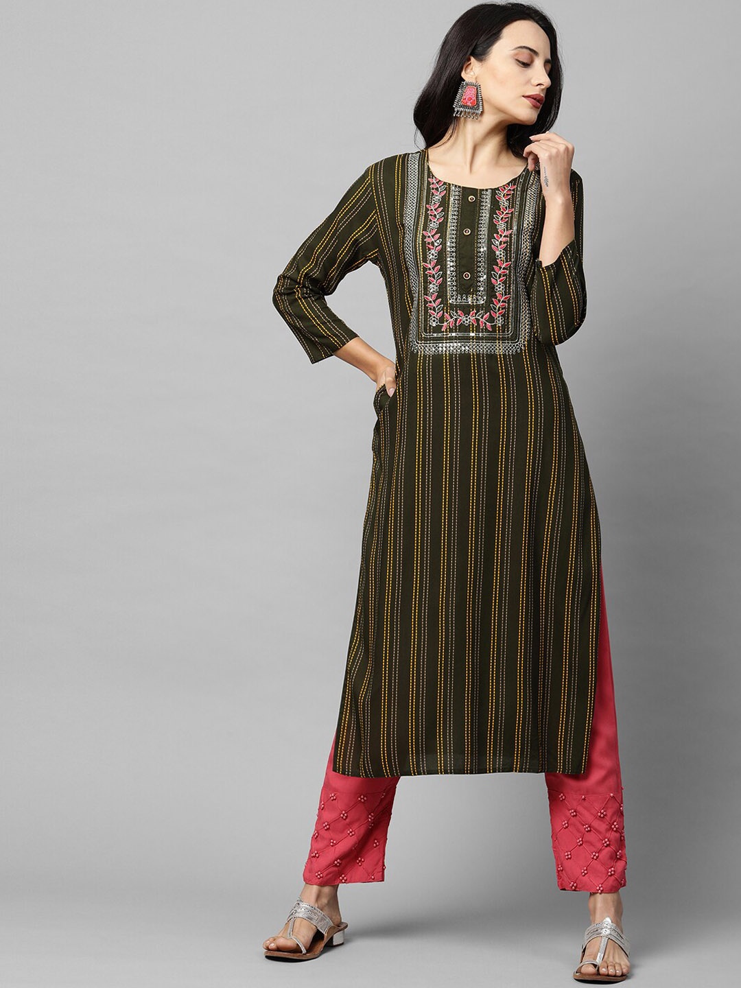 

FASHOR Women Green Geometric Printed Embroidered Kurta