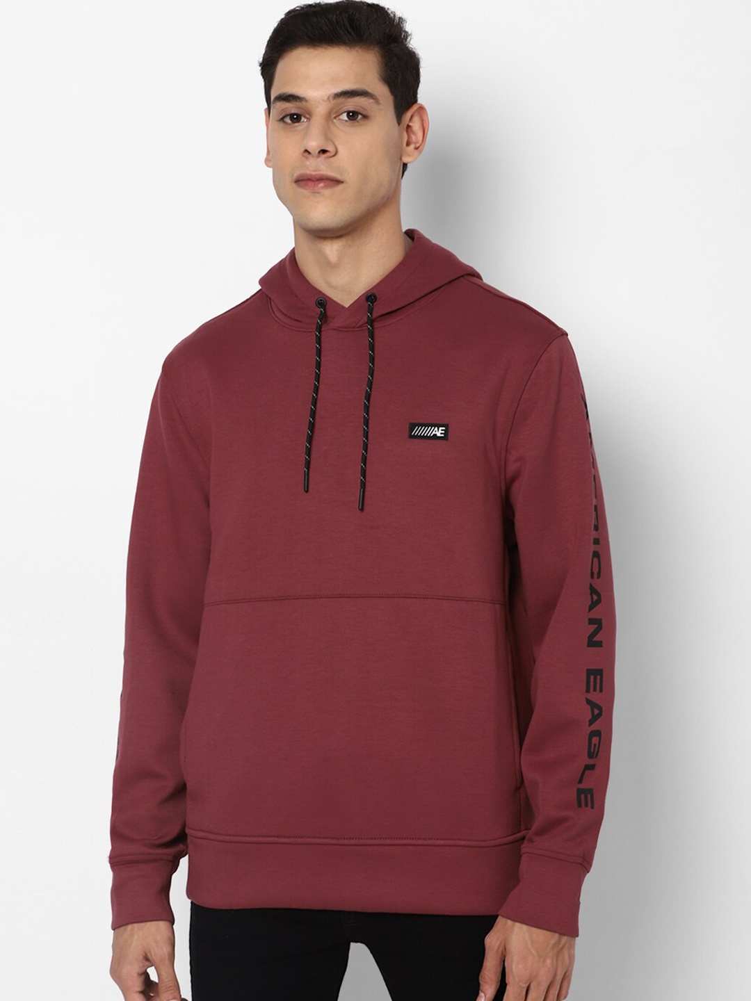 

AMERICAN EAGLE OUTFITTERS Men Maroon Hooded Sweatshirt
