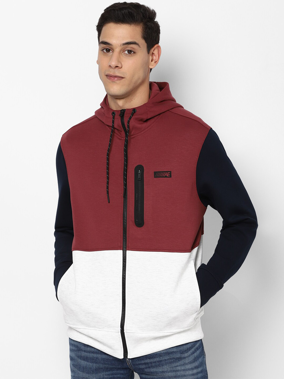 

AMERICAN EAGLE OUTFITTERS Men Red Colourblocked Hooded Sweatshirt