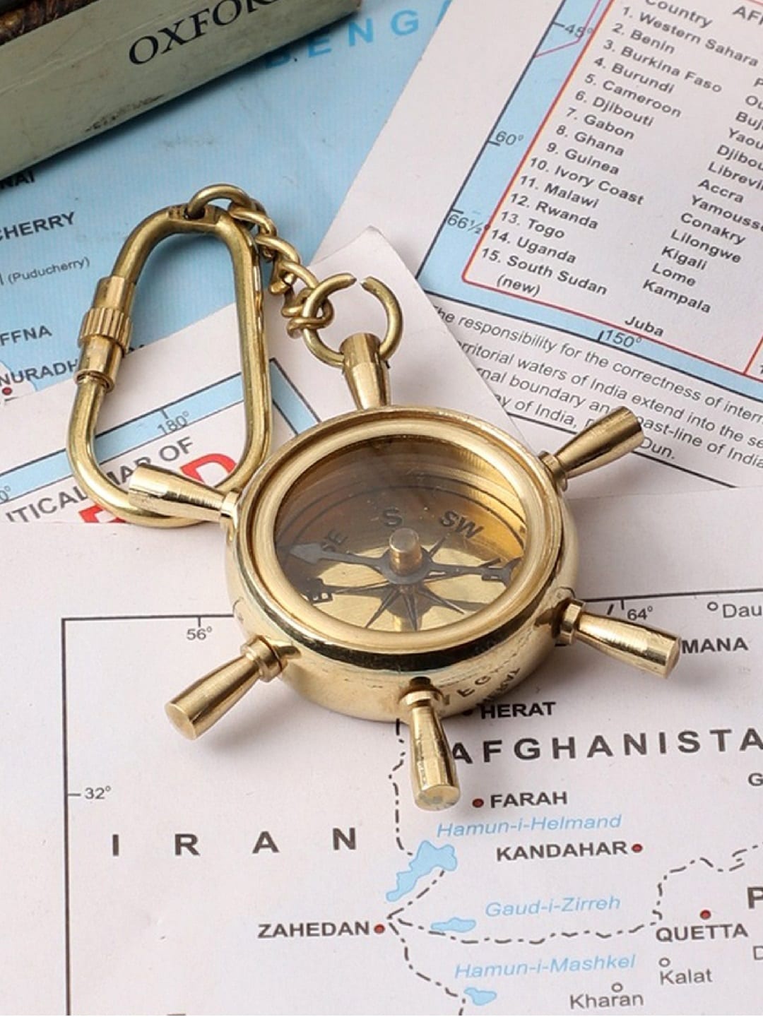 

EXIM DECOR Gold-Toned Brass Compass Shipwheel Showpiece