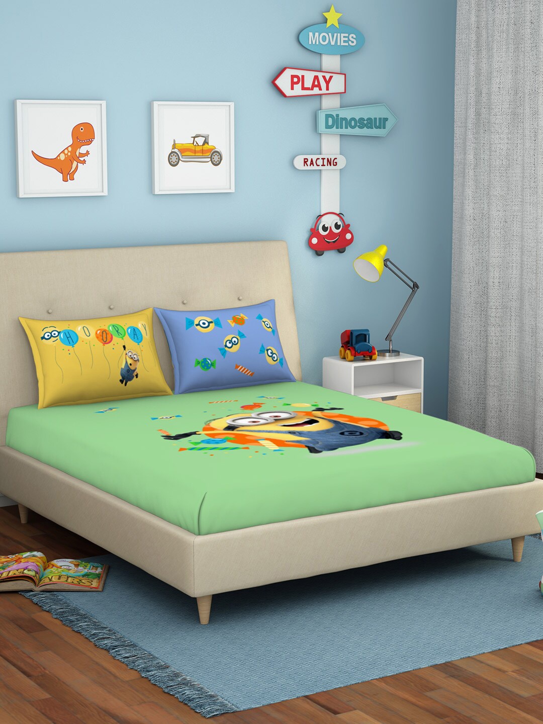 

SPACES Green & Blue Minions 180 TC Cotton Queen Bedsheet with 2 Pillow Covers