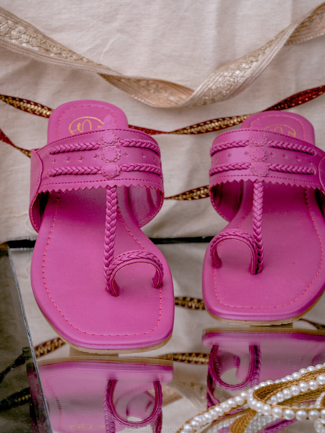 

NR By Nidhi Rathi Women Pink Braided One Toe Flats