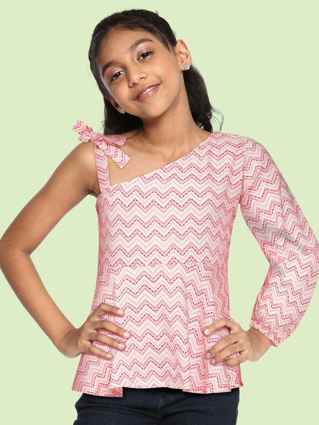 

Global Desi Off White & Pink Chevron Print One Shoulder Peplum Top