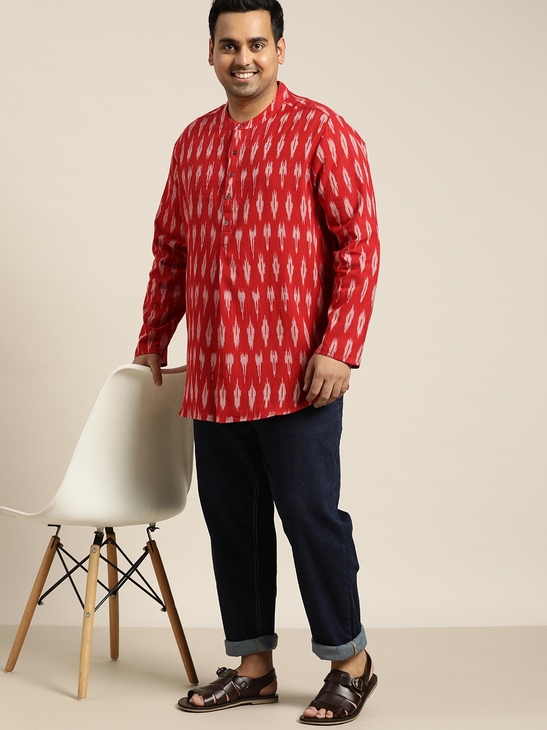 

Sztori Plus Size Men Red & White Woven Design Kurta