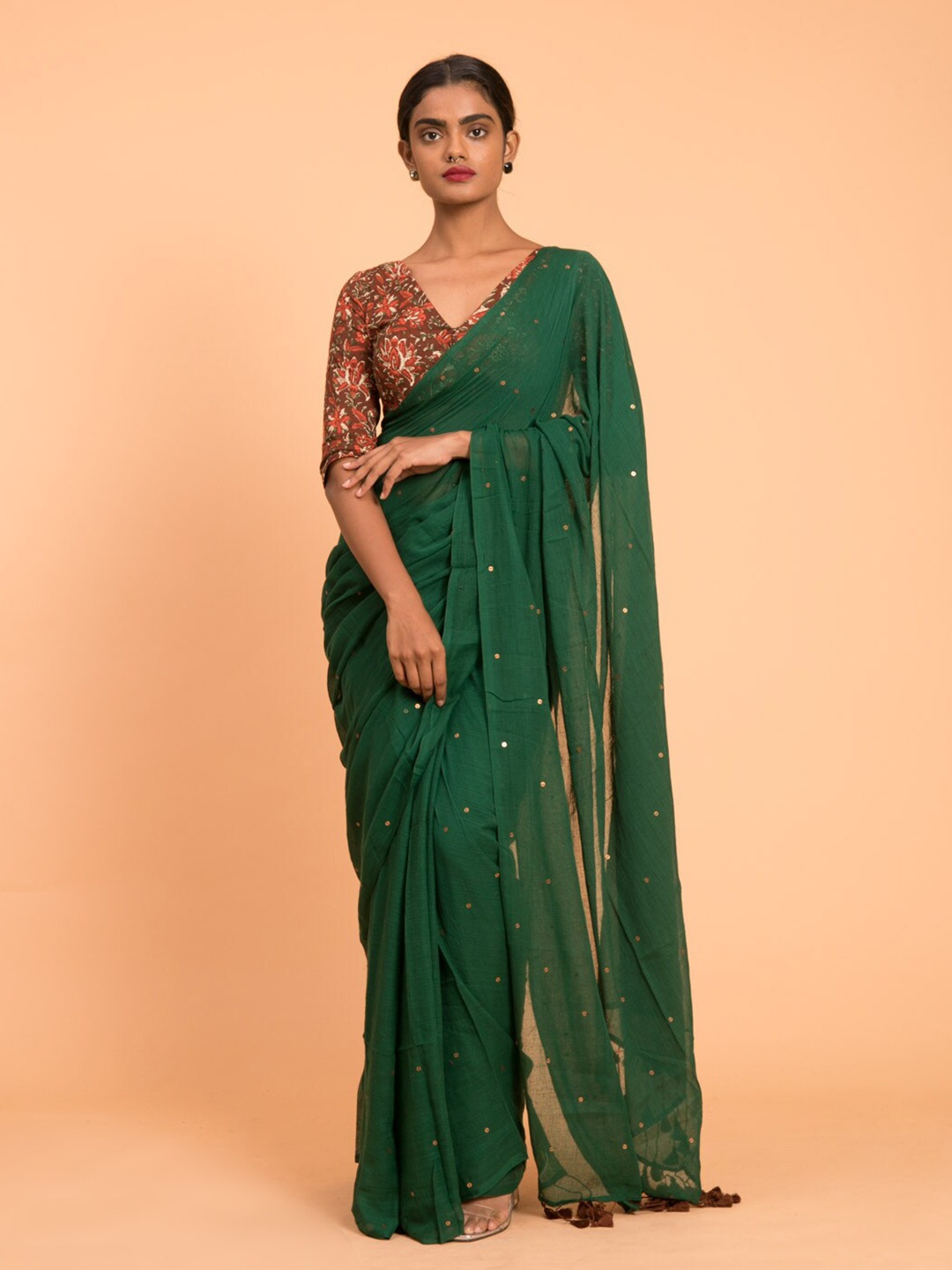 

Suta Green Embellished Sequinned Pure Cotton Saree