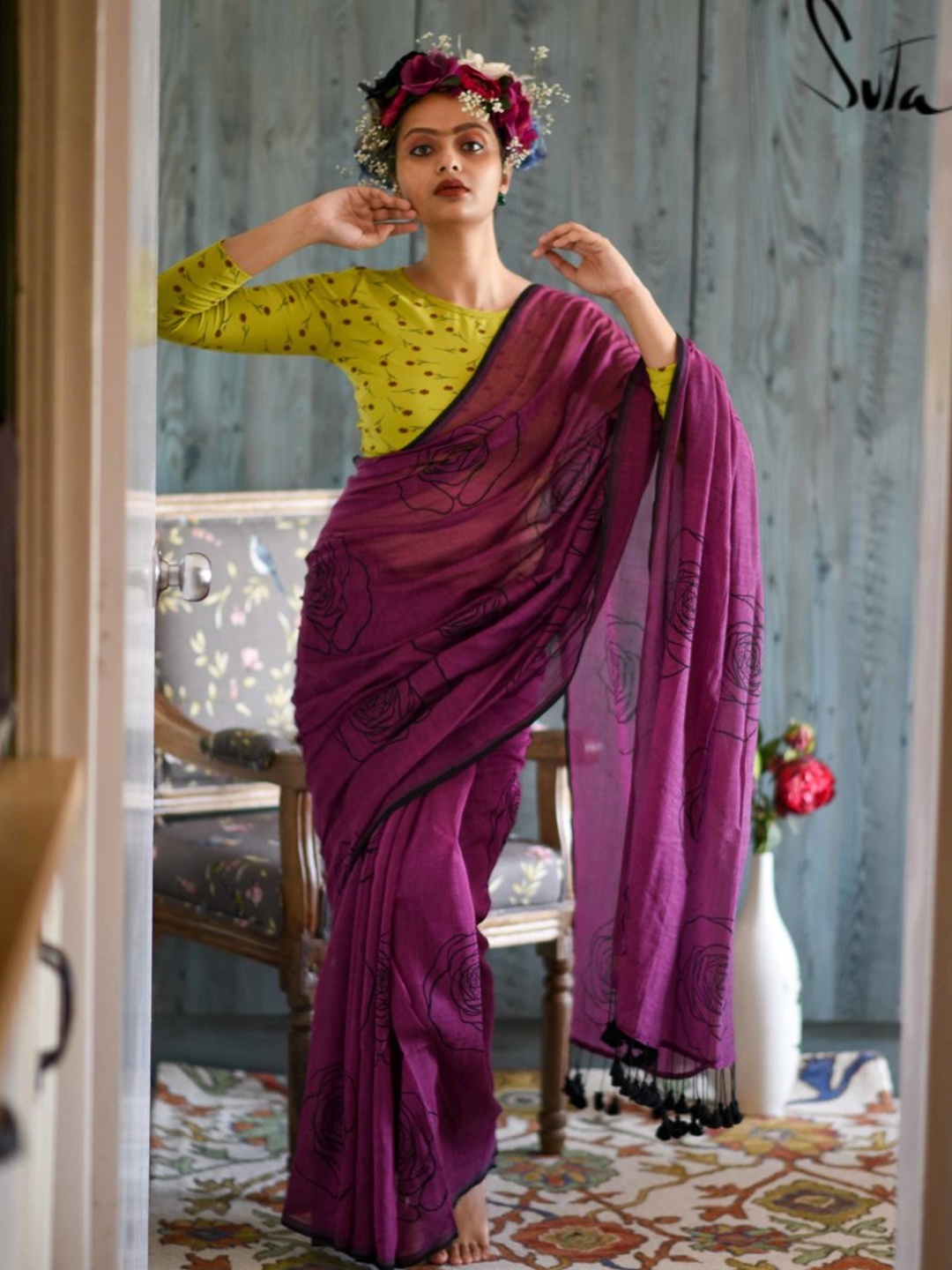 

Suta Purple & Black Floral Pure Cotton Printed Saree