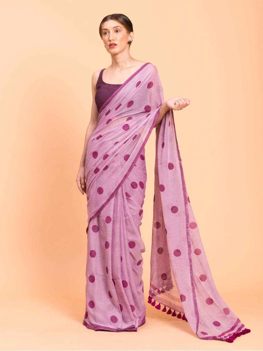 

Suta Lavender & Purple Polka Printed Pure Cotton Saree