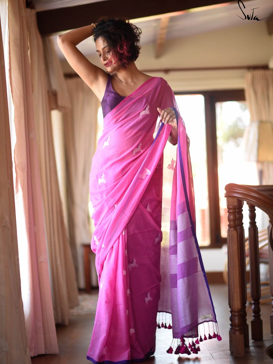 

Suta Pink & White Woven Design Pure Cotton Saree