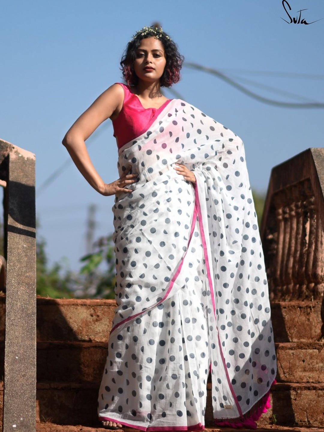 

Suta White & Black Polka Dots Pure Cotton Saree
