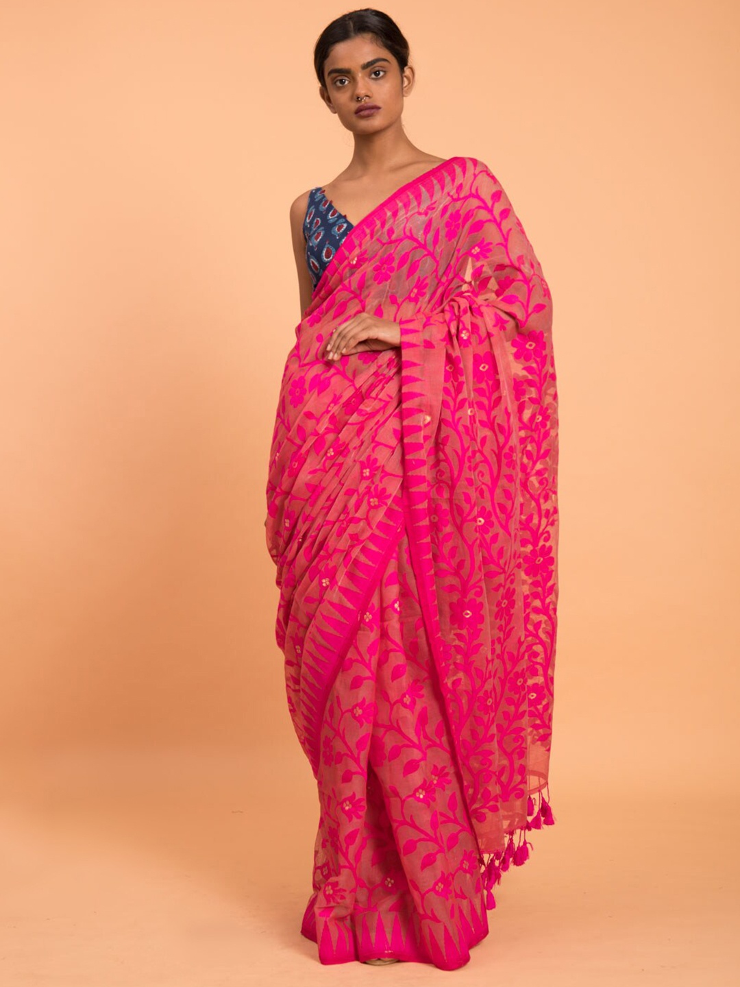 

Suta Pink Floral Motif Poly Cotton Saree
