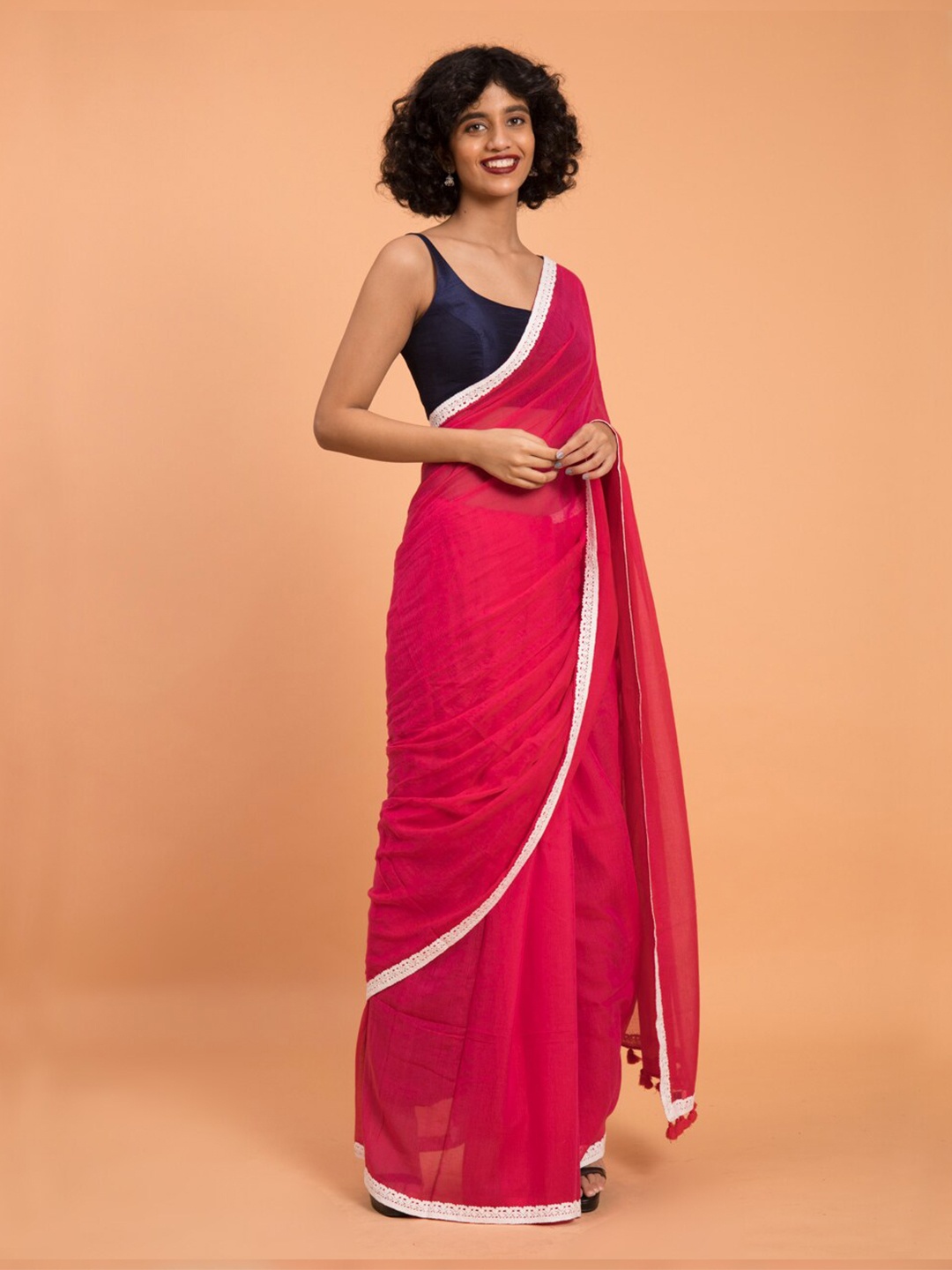 

Suta Pink & White Lace Solid Pure Cotton Saree