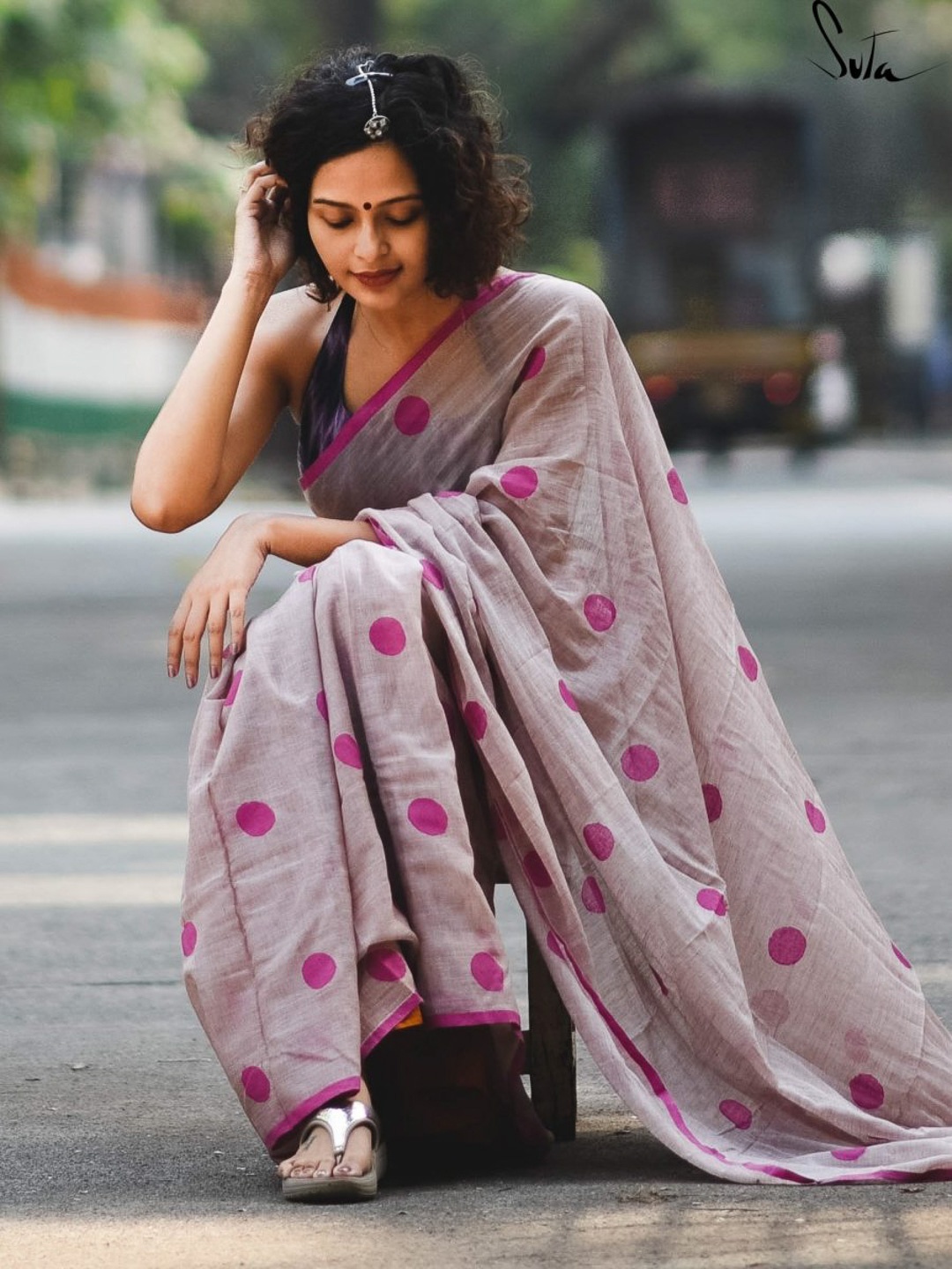 

Suta Beige & Pink polka Printed Pure Cotton Saree