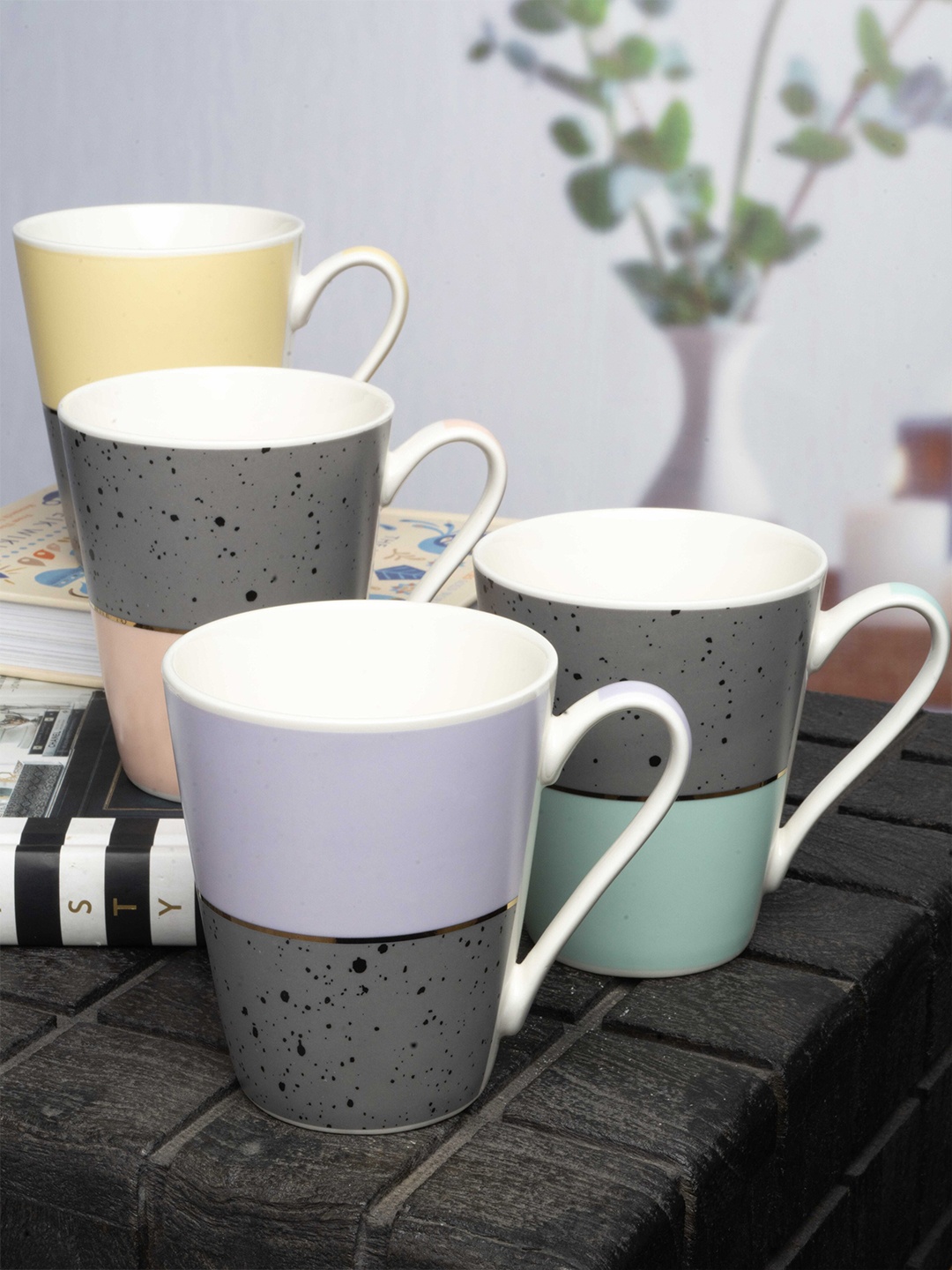 

White Gold Set Of 4 Printed Porcelain Glossy Mugs, Grey