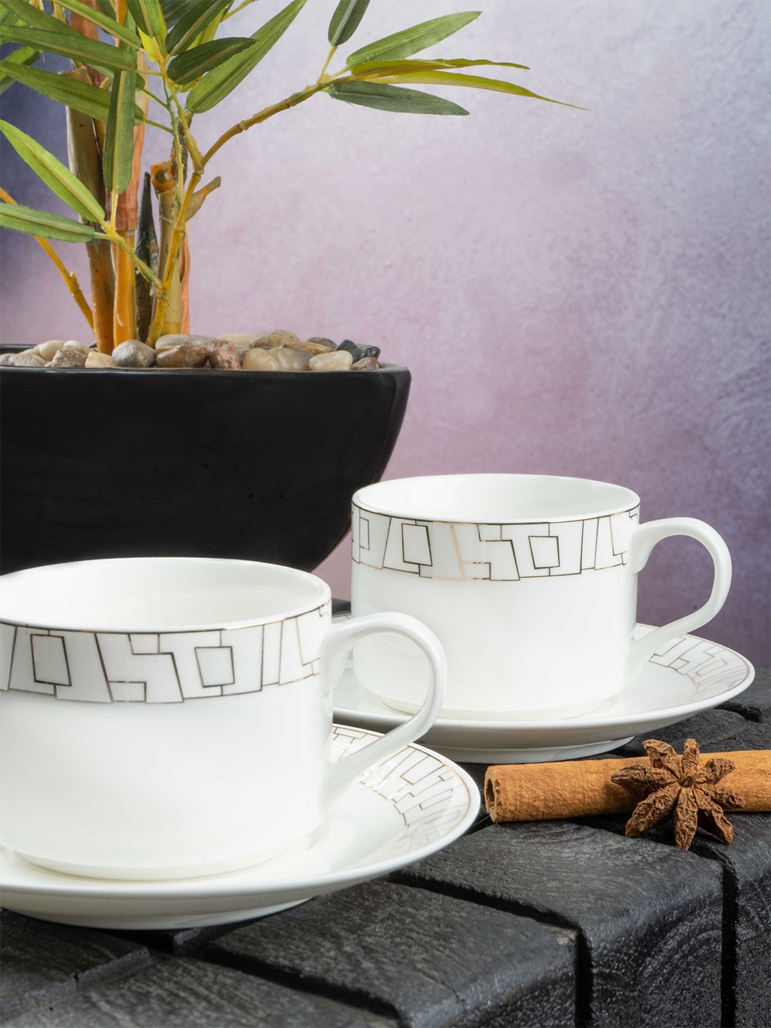 

White Gold White & Gold-Toned Geometric Printed Porcelain Set of 6 Cups & Saucer