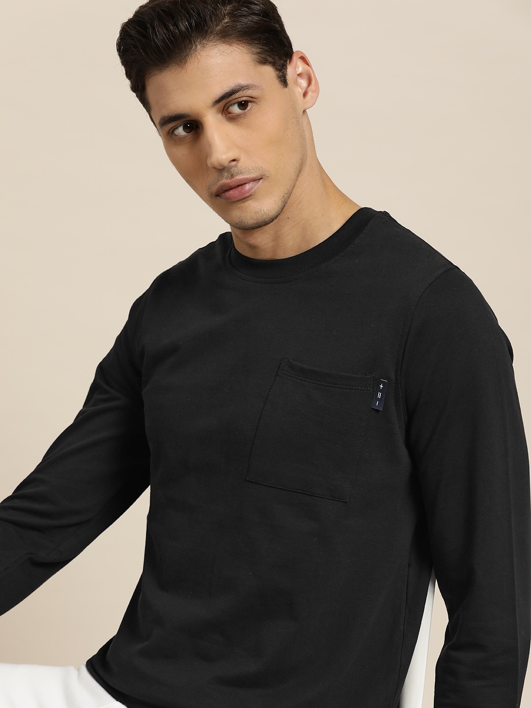 

ether Men Black Pure Cotton Pocket Solid T-shirt