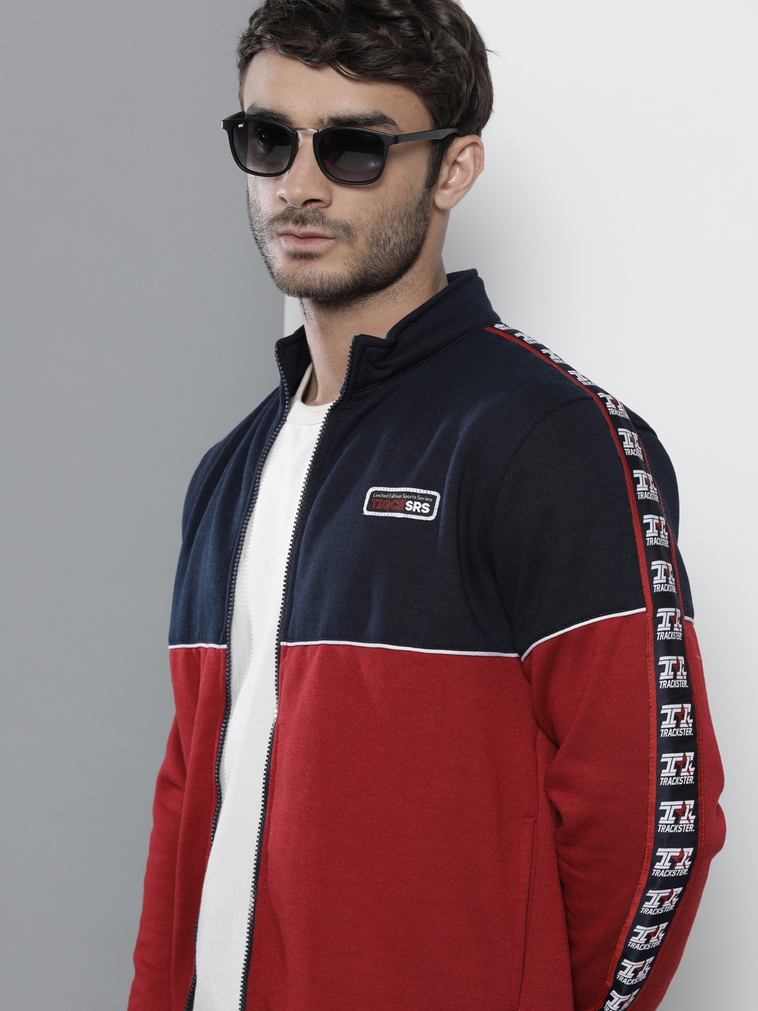 

The Indian Garage Co Men Red Colourblocked Sweatshirt