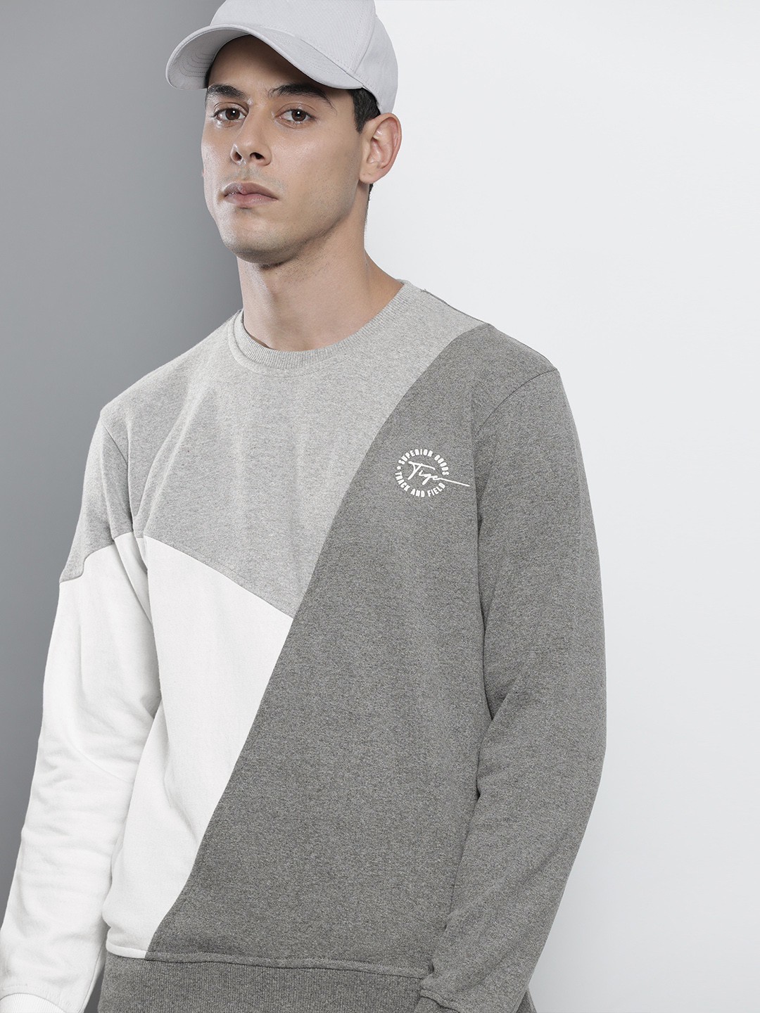 

The Indian Garage Co Men Grey Colourblocked Sweatshirt