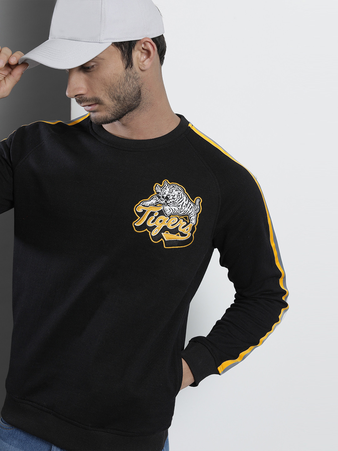 

The Indian Garage Co Men Black Sweatshirt
