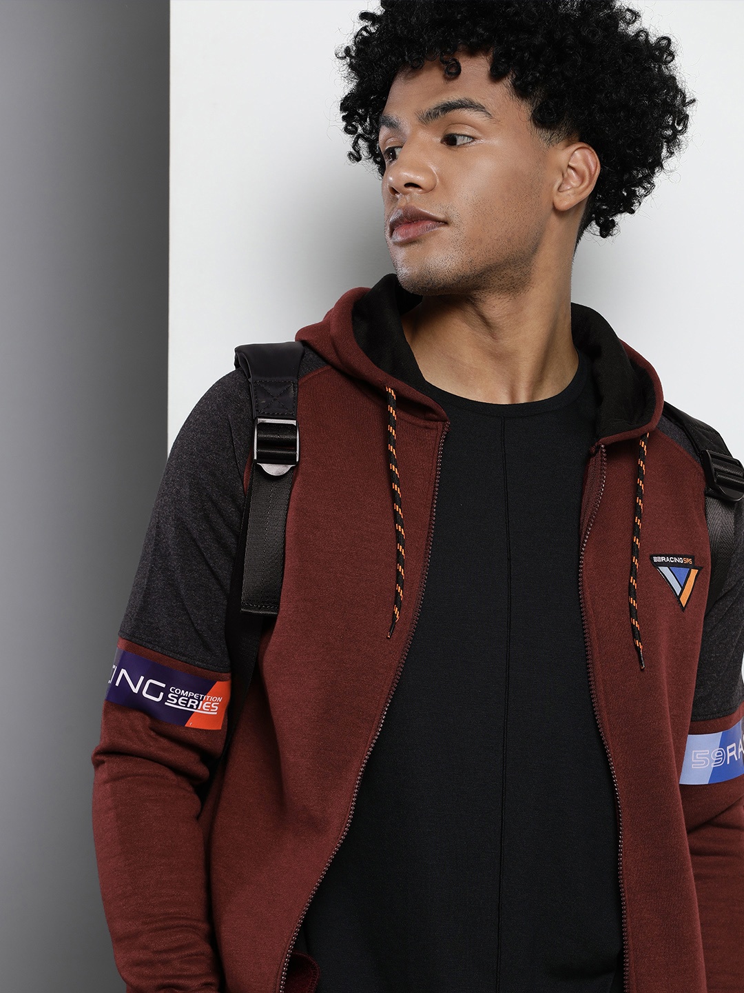 

The Indian Garage Co Men Maroon & Black Colourblocked Hooded Sweatshirt