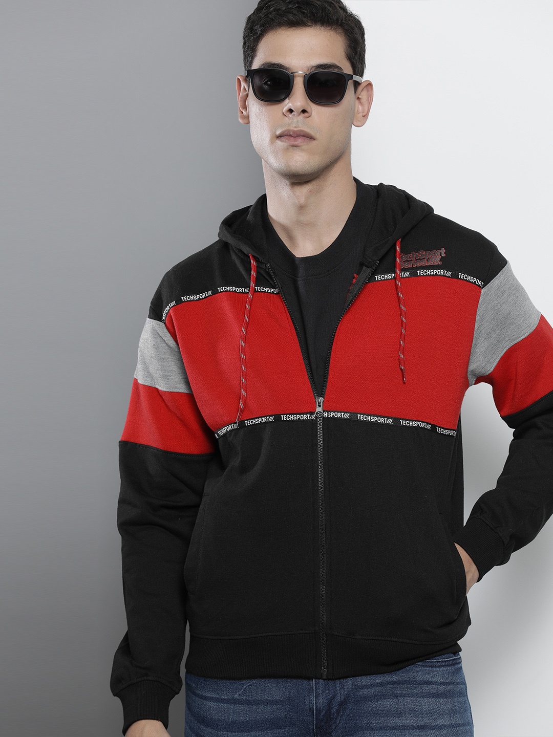 

The Indian Garage Co Men Black Colourblocked Hooded Sweatshirt