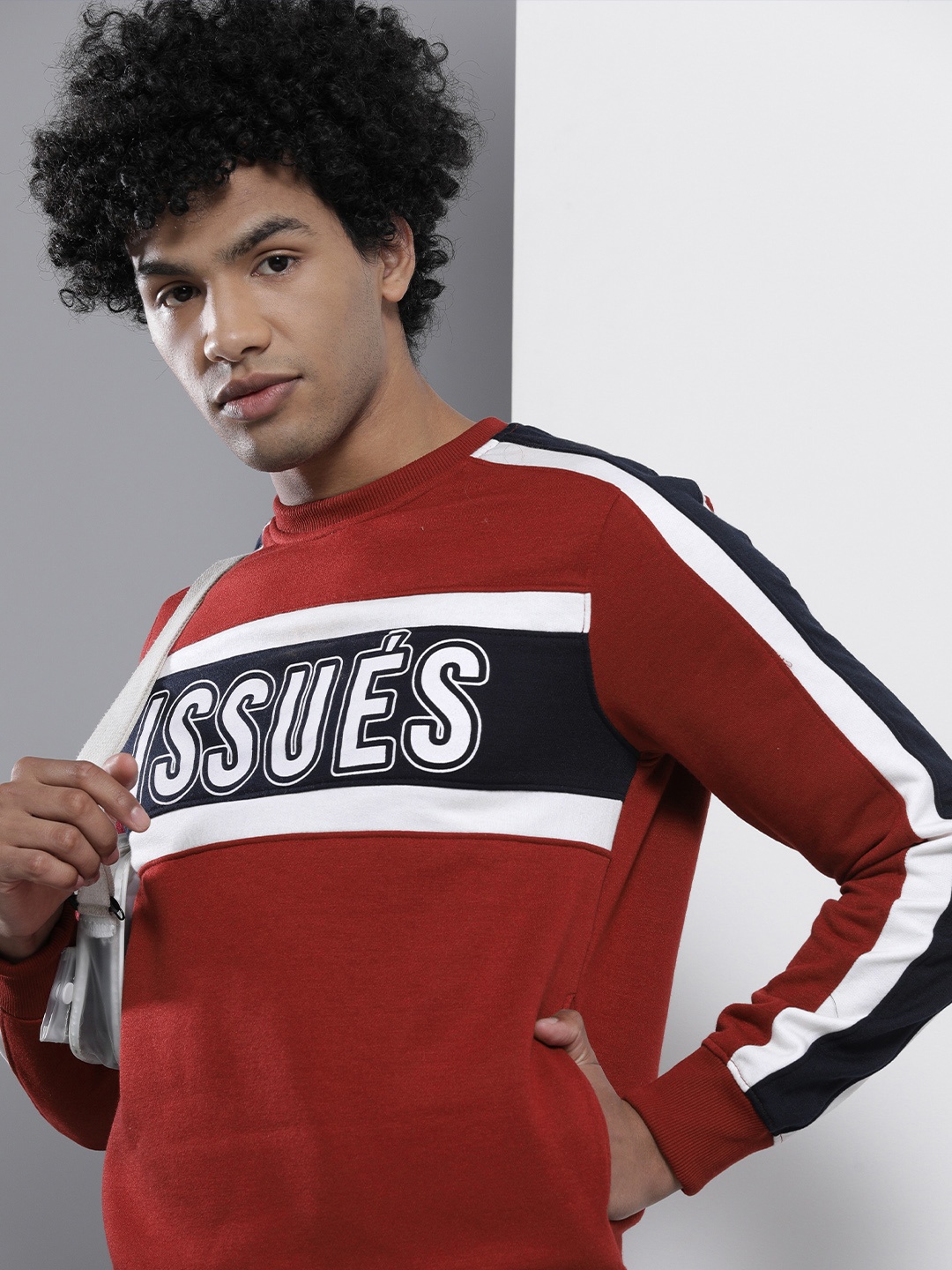 

The Indian Garage Co Men Red Colourblocked Sweatshirt