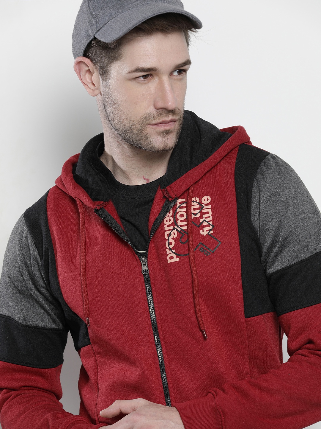 

The Indian Garage Co Men Red & Grey Colourblocked Hooded Sweatshirt