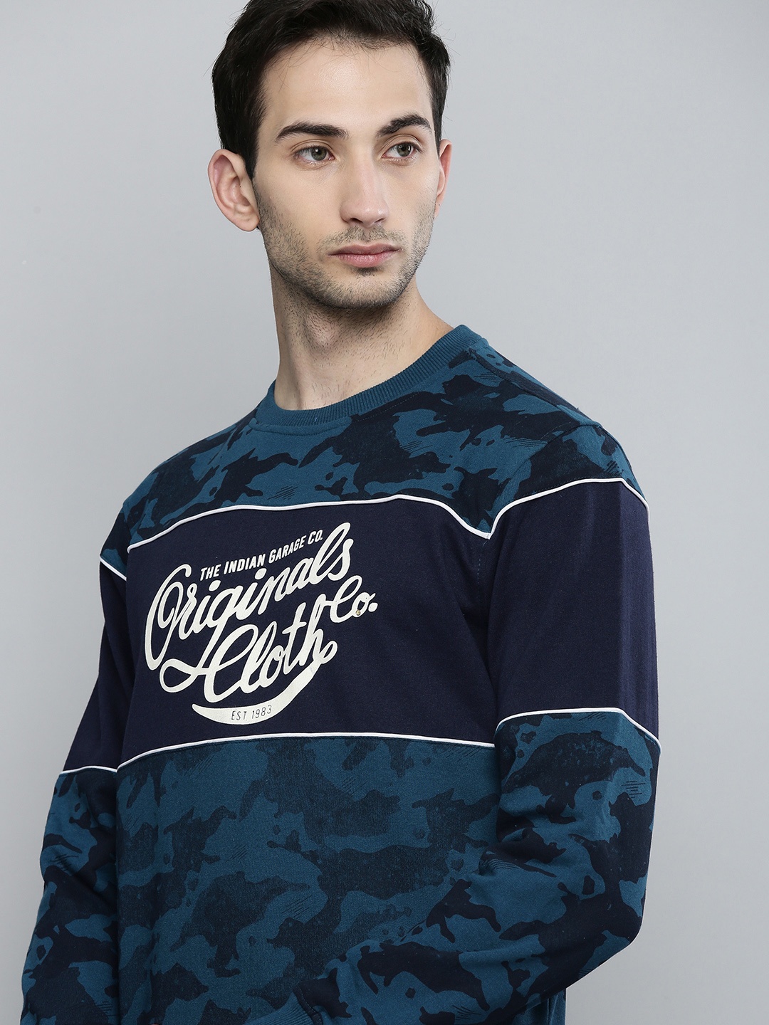 

The Indian Garage Co Men Blue Cotton Printed Sweatshirt