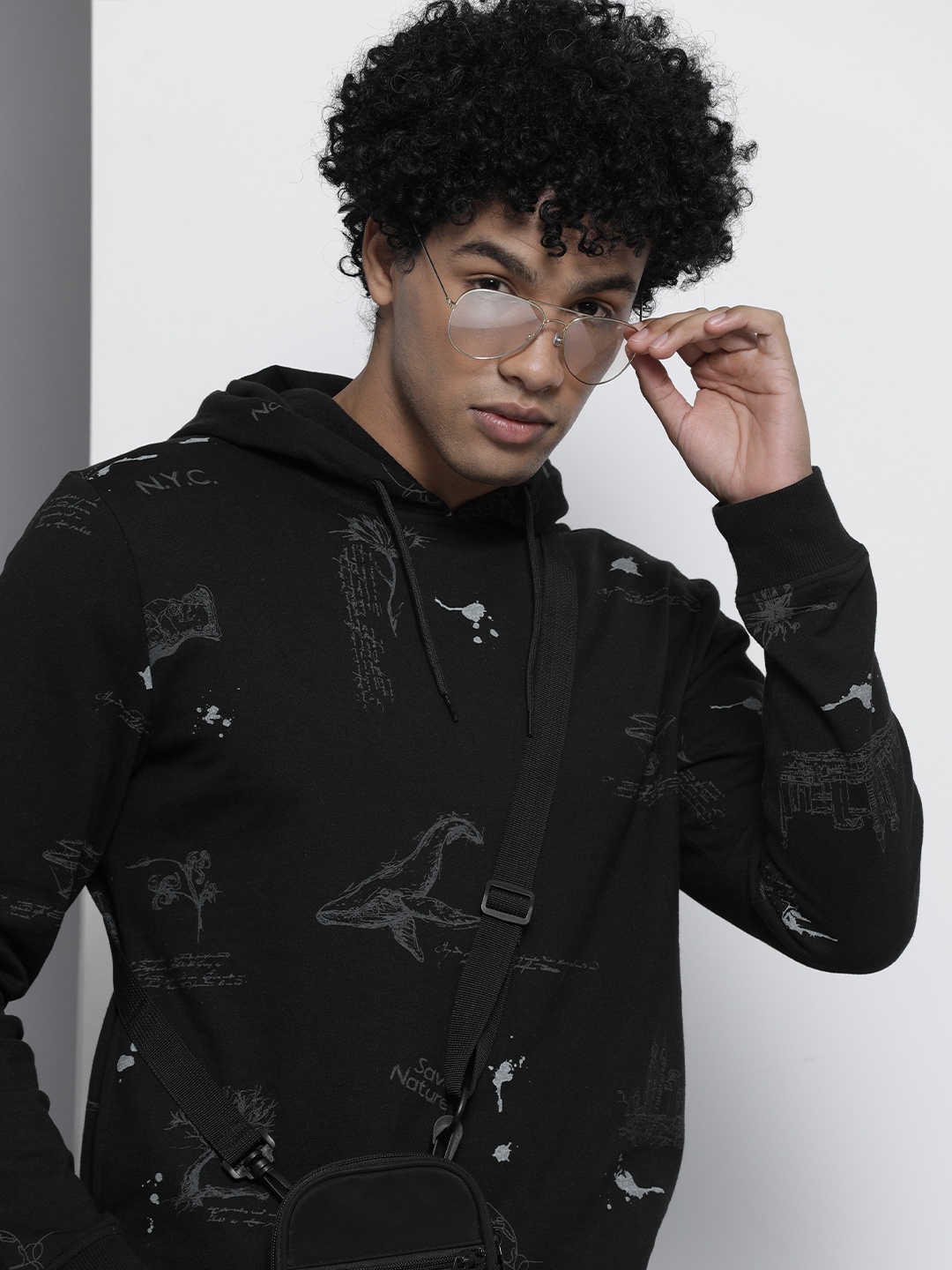 

The Indian Garage Co Men Black Printed Hooded Sweatshirt