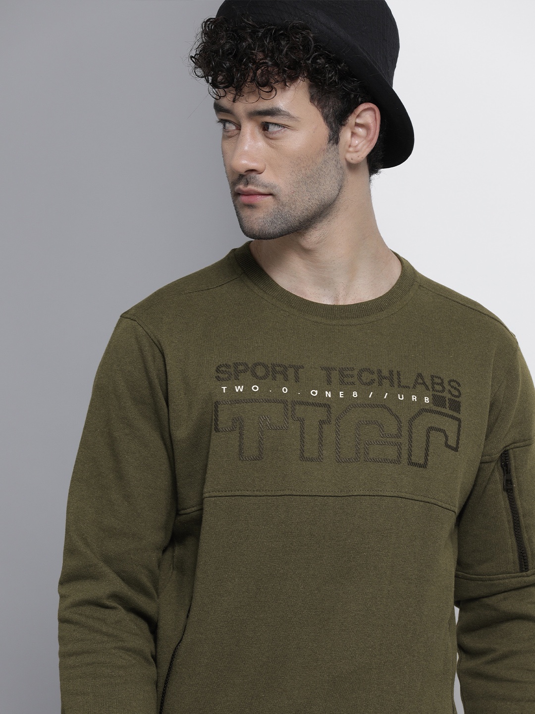 

The Indian Garage Co Men Olive Green Sweatshirt