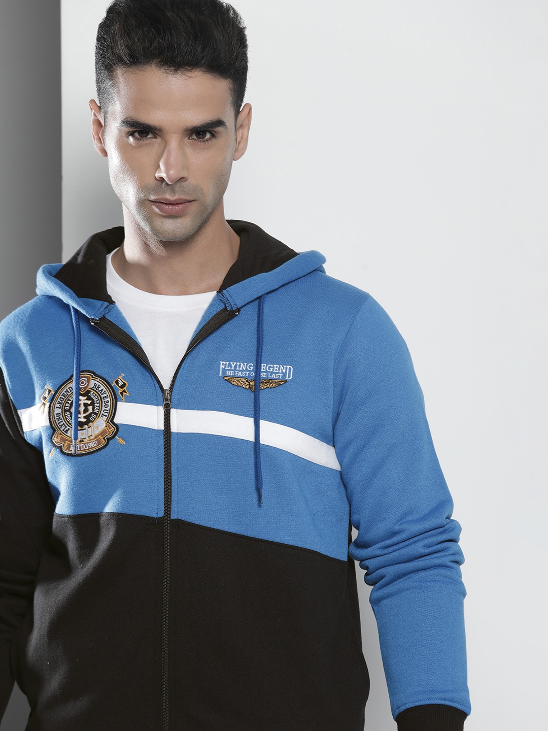 

The Indian Garage Co Men Blue Colourblocked Hooded Sweatshirt