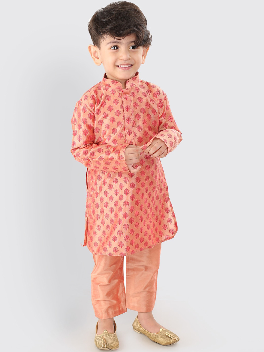

VASTRAMAY Boys Pink Ethnic Motifs Printed Regular Kurta with Trousers