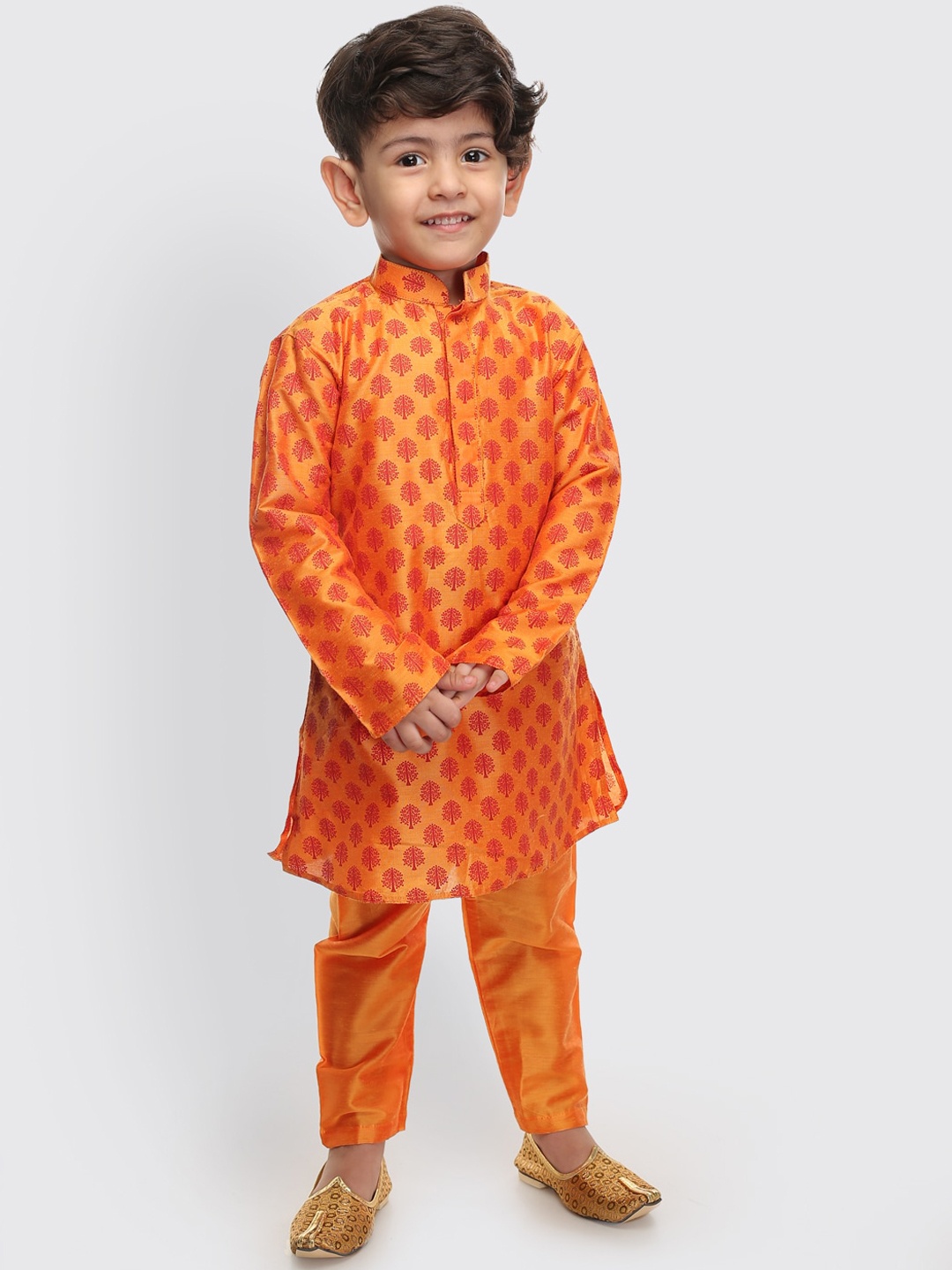 

VASTRAMAY Boys Orange Ethnic Motifs Printed Regular Kurta with Pyjamas