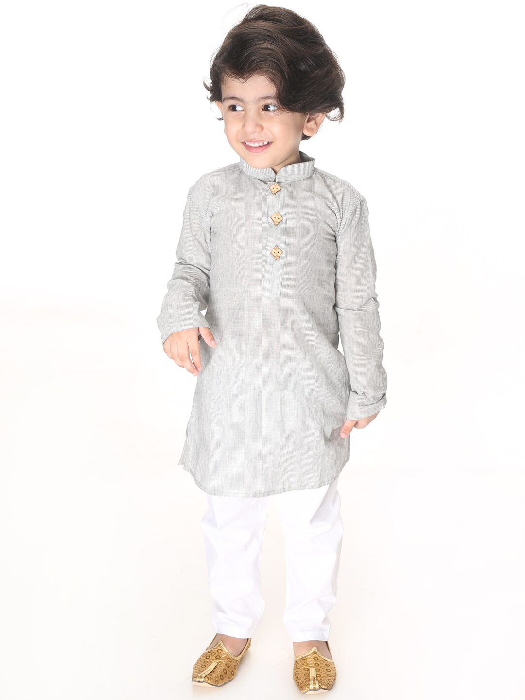 

VASTRAMAY Boys Grey Solid Regular Pure Cotton Kurta with Pyjamas