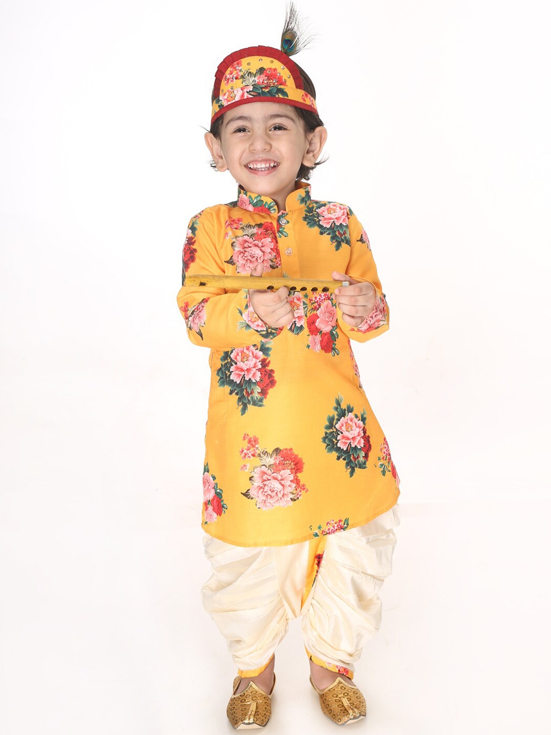 

VASTRAMAY Boys Yellow Floral Printed Regular Kurta with Dhoti Pants