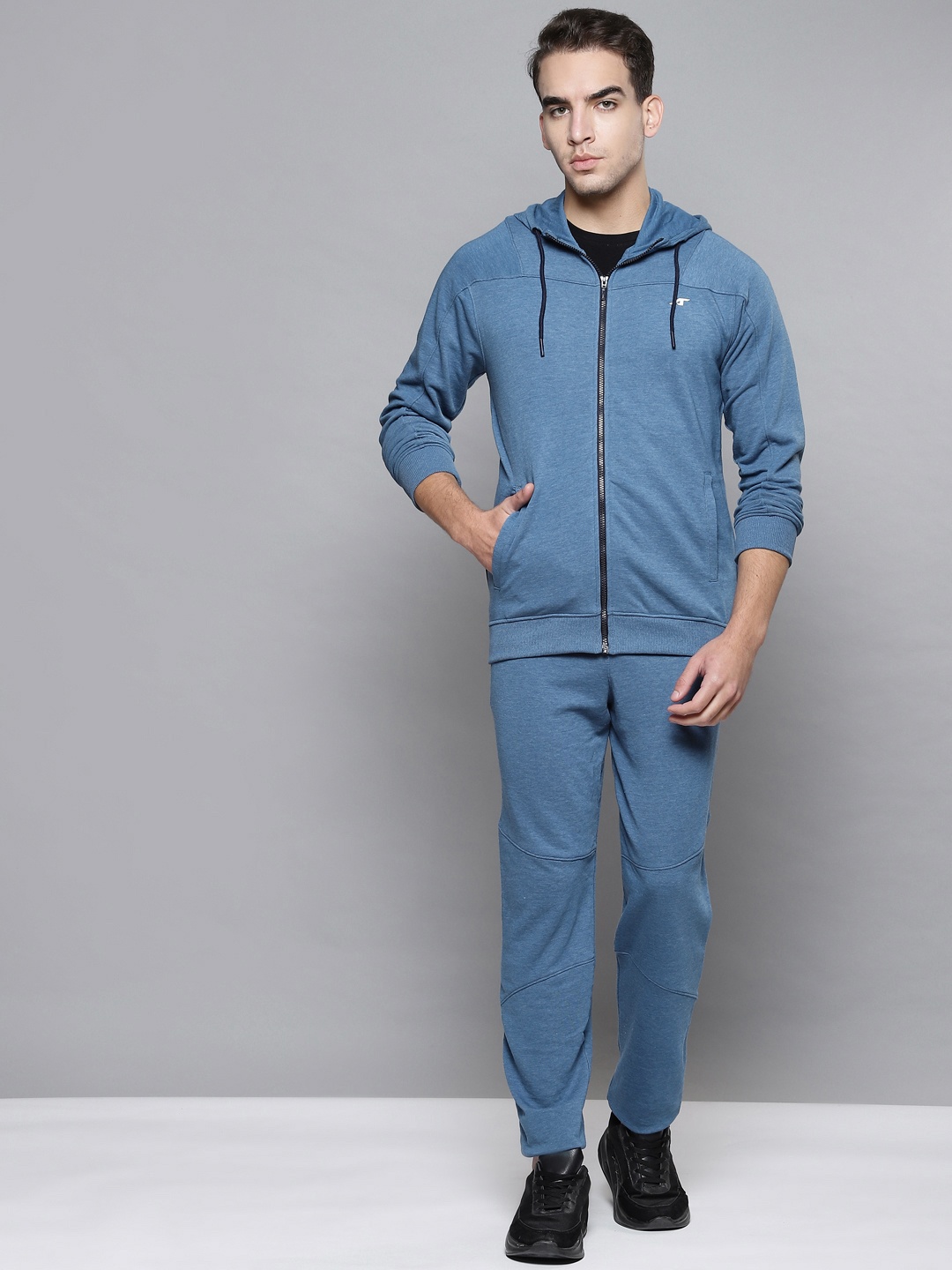 

Alcis Men Blue Solid Tracksuits